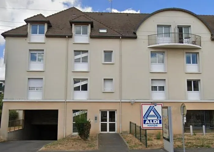 Appart. Sur Avec Garage Et Wifi. アパート *